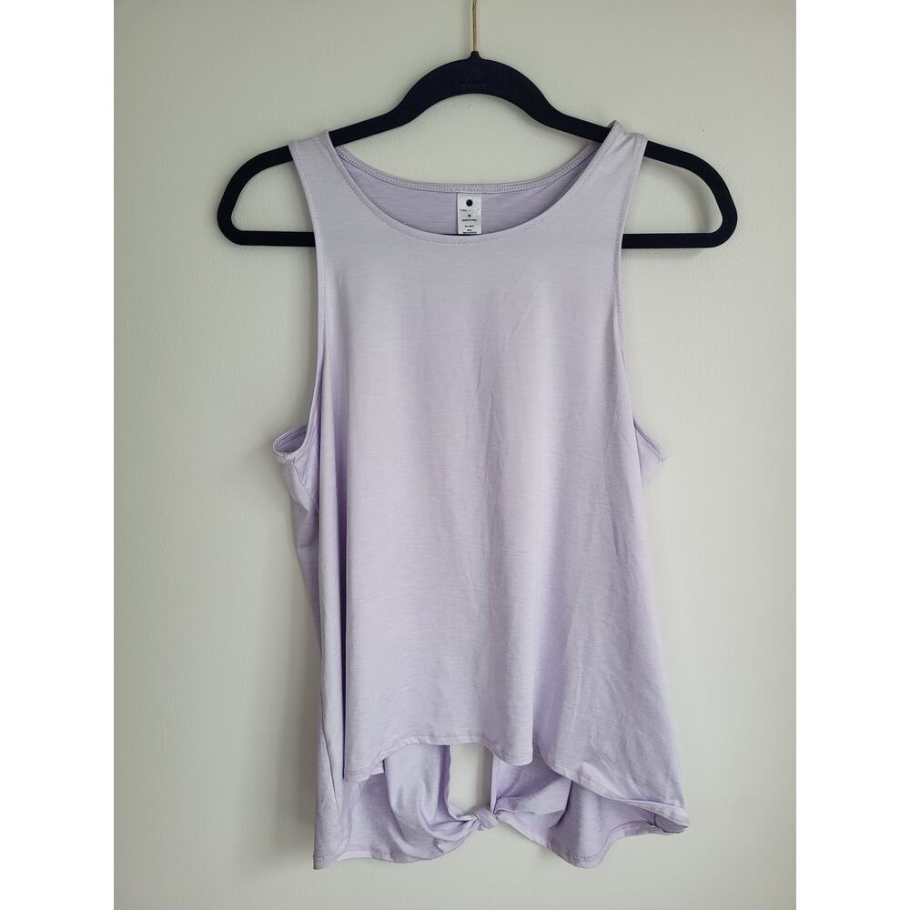 Yogalicious Size M Lilac Cloud Barre Workout Tank Top Keyhole Back EUC